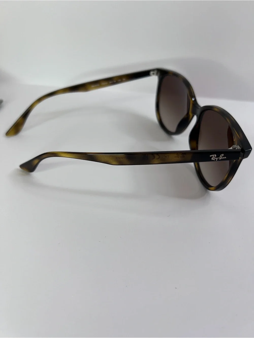 Ray-Ban Tortoiseshell Brown Sunglasses